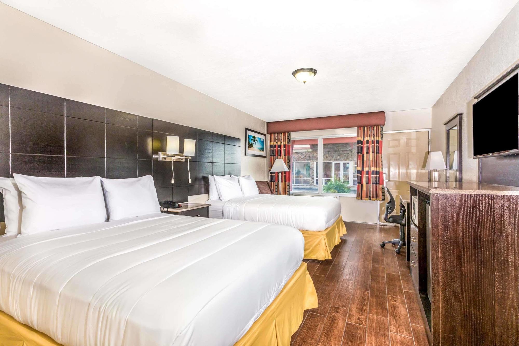 Econo Lodge Inn & Suites Florida City Ngoại thất bức ảnh