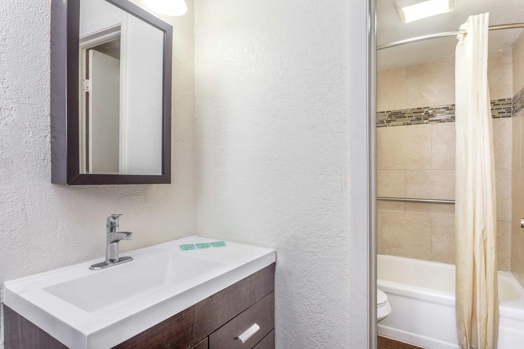 Econo Lodge Inn & Suites Florida City Ngoại thất bức ảnh